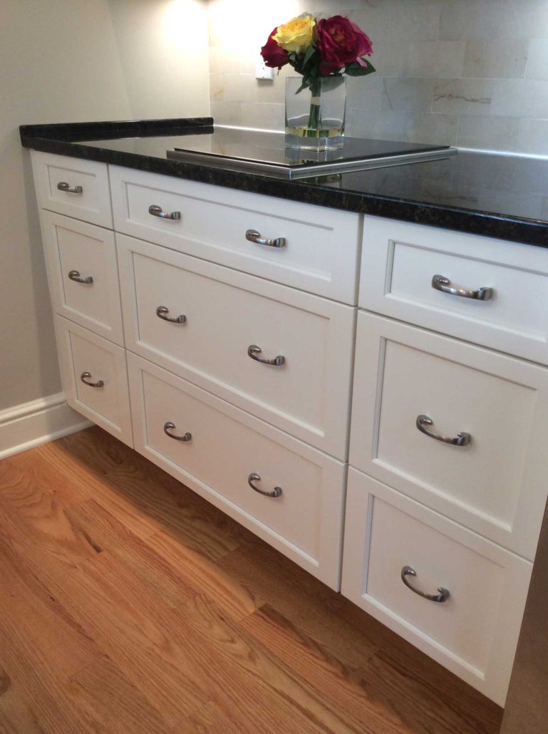 white kitchen drawers